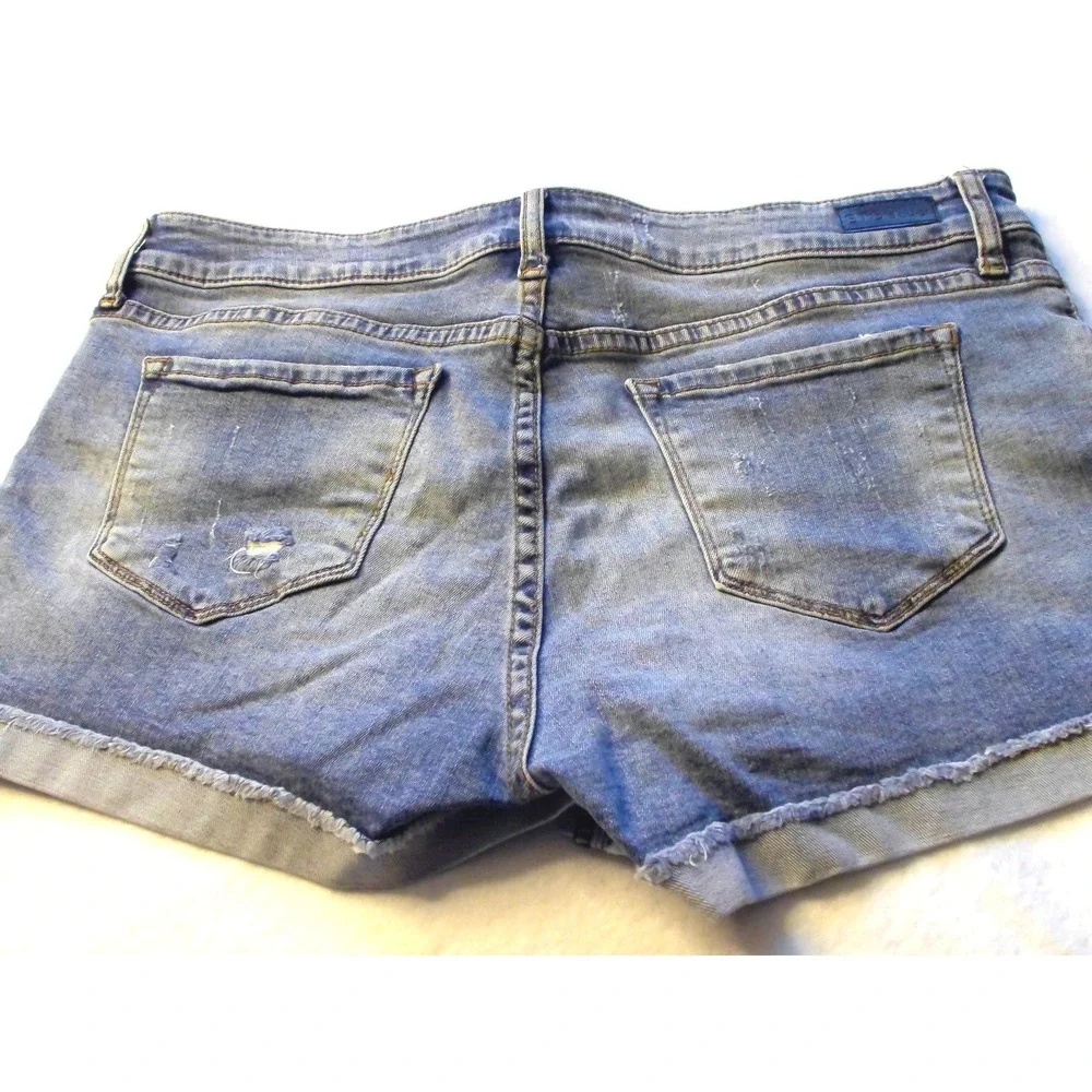 STS Blue Womens Distressed Denim Jean Shorts Medium Wash Cuffed Size‎ 30